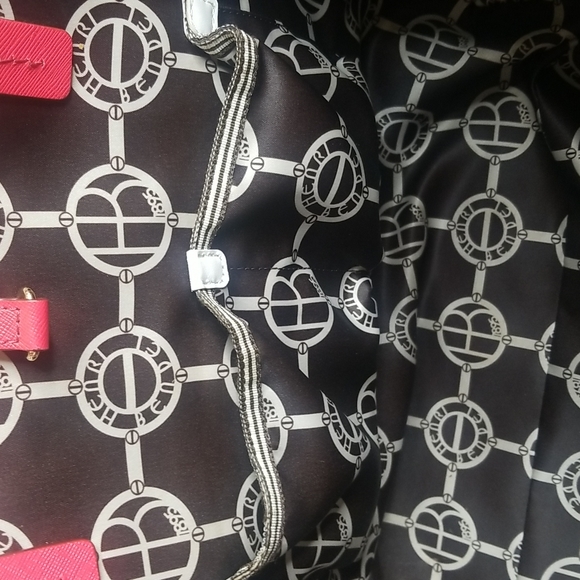 Henri Brendel Tote - Picture 15 of 17